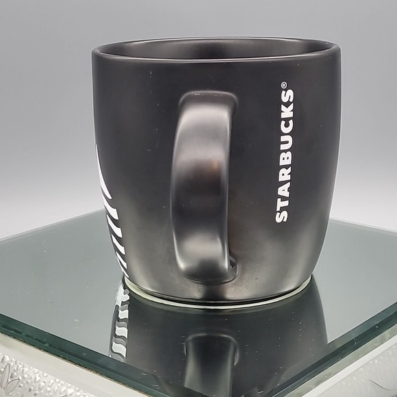 Starbucks 2017 Matte Black Ceramic Coffee Cup Mug Large Mermaid Siren Logo - Picture 2 of 7
